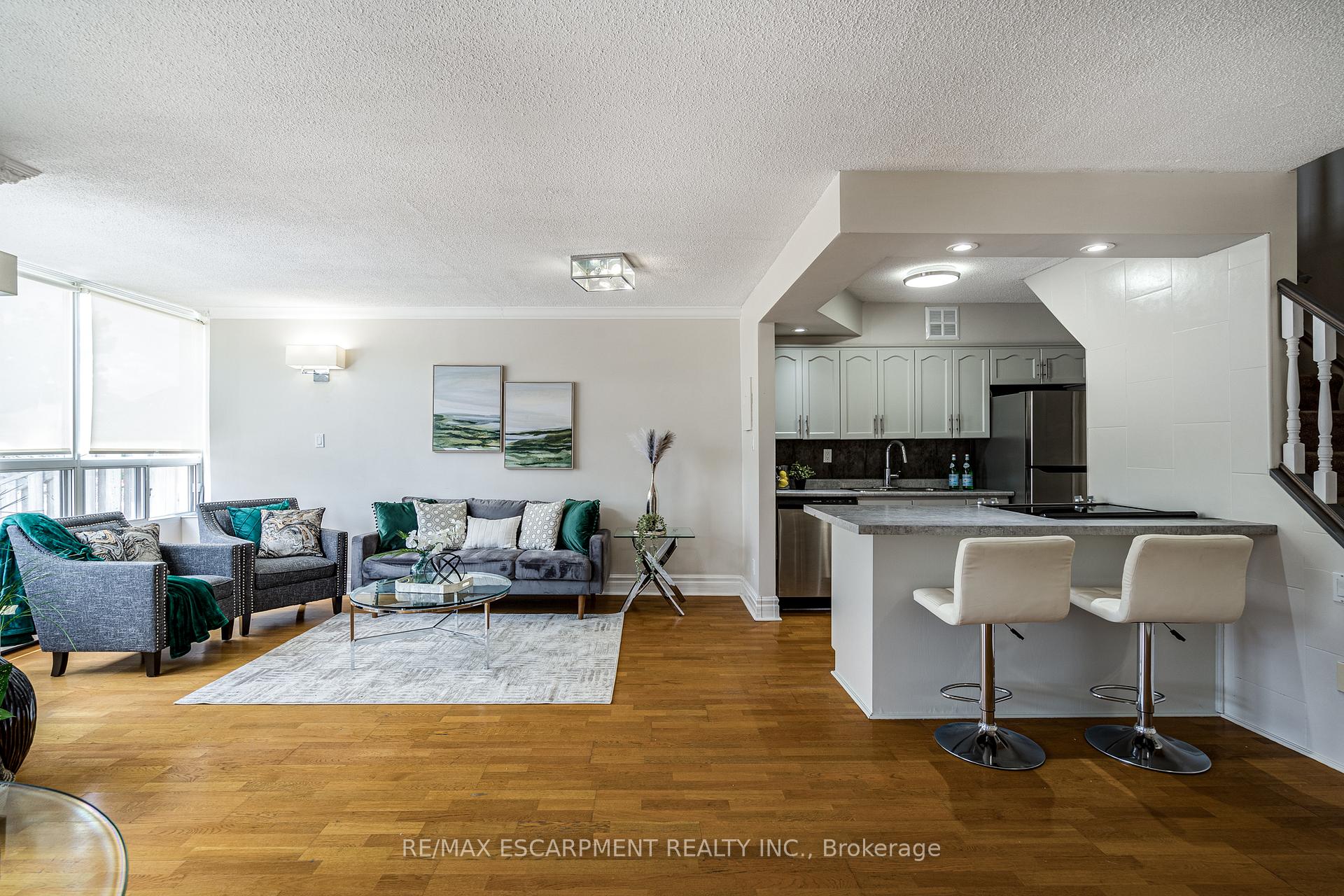Photo 8 of Unit 209, 10 John Street, Hamilton, Dundas — HOMEH