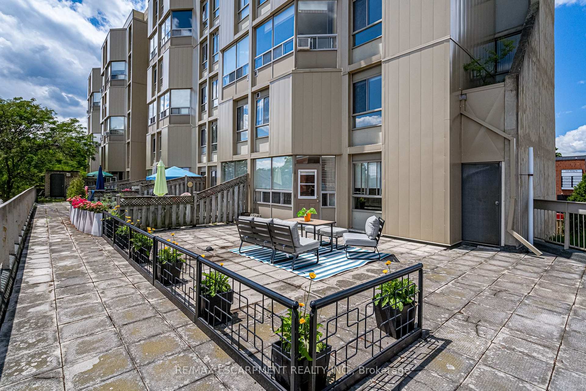 Photo 27 of Unit 209, 10 John Street, Hamilton, Dundas — HOMEH