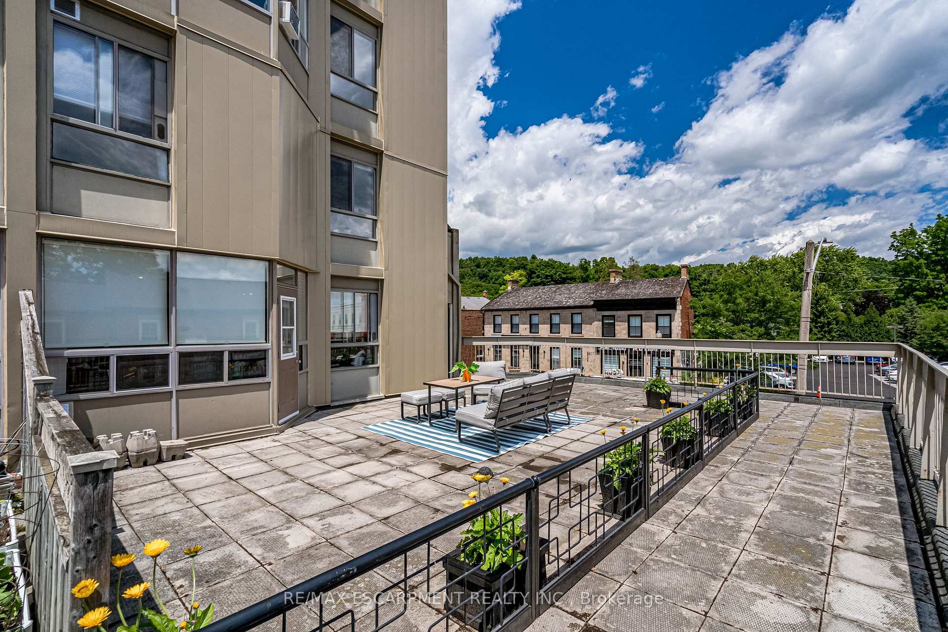 Photo 24 of Unit 209, 10 John Street, Hamilton, Dundas — HOMEH