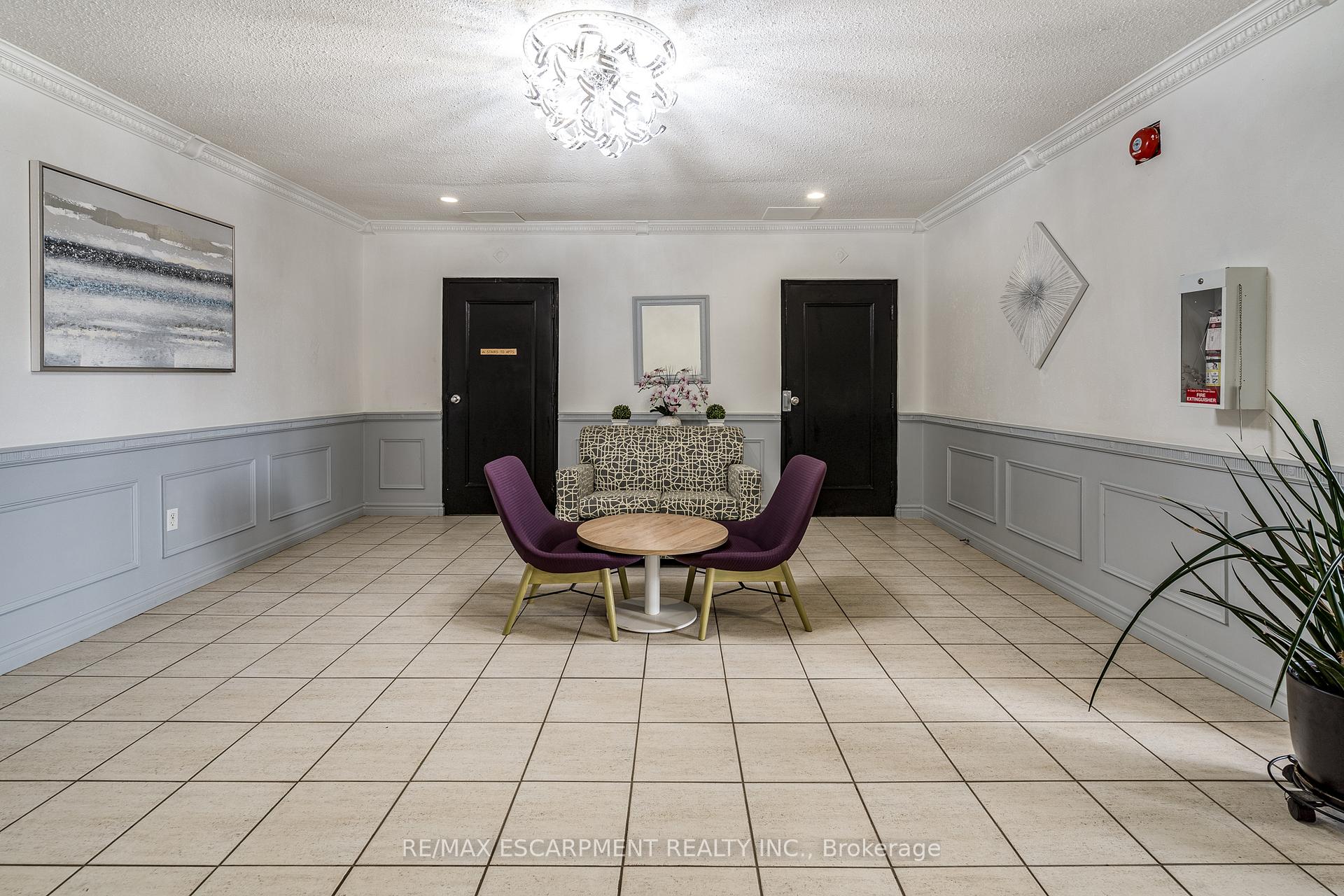 Photo 21 of Unit 209, 10 John Street, Hamilton, Dundas — HOMEH