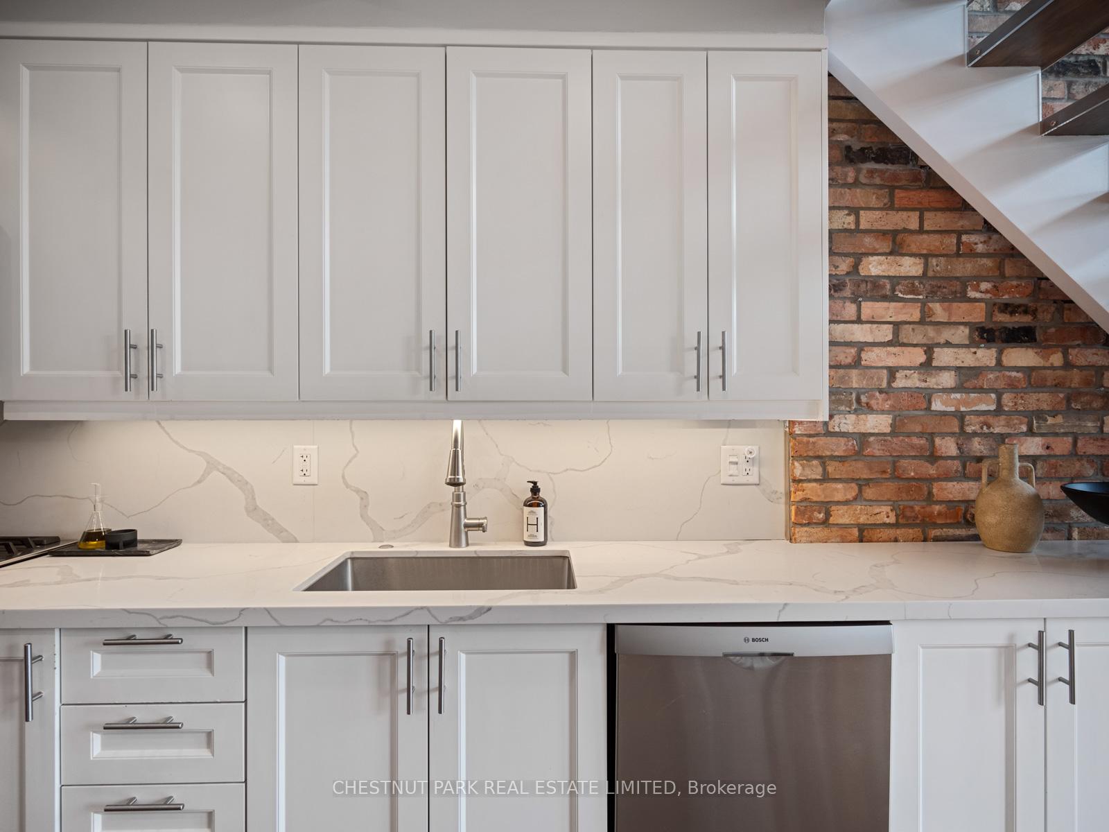 Photo 12 of Unit 301, 1852 Queen Street E, Toronto, The Beaches — HOMEH