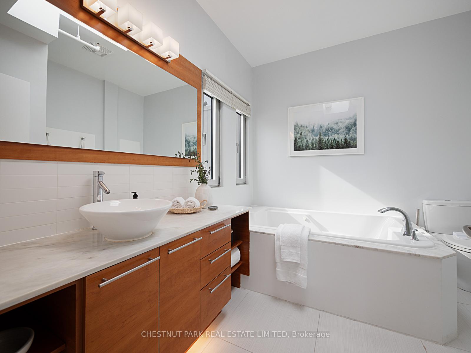 Photo 23 of Unit 301, 1852 Queen Street E, Toronto, The Beaches — HOMEH