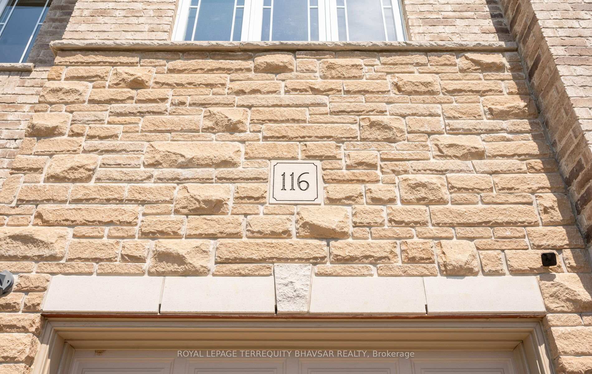 Photo 5 of 116 John Brabson Crescent, Guelph, Kortright East — HOMEH