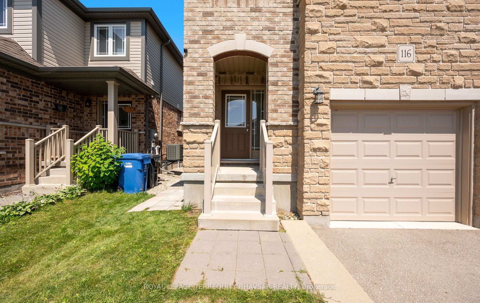 Photo 6 of 116 John Brabson Crescent, Guelph, Kortright East — HOMEH