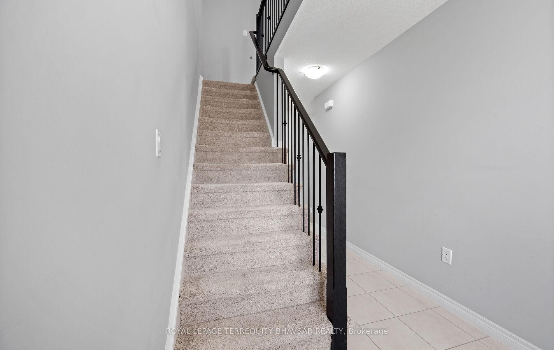 Photo 25 of 116 John Brabson Crescent, Guelph, Kortright East — HOMEH
