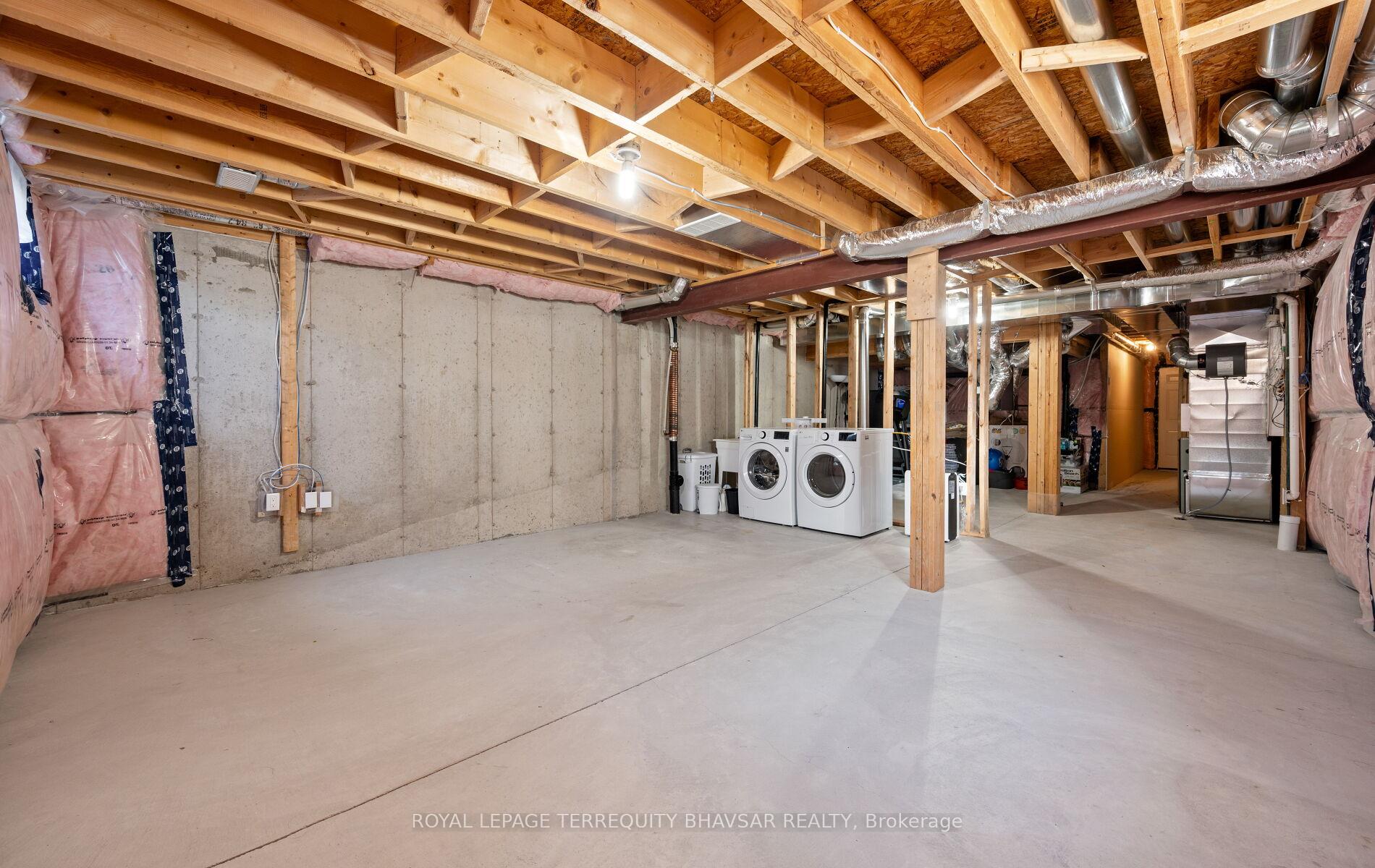 Photo 44 of 116 John Brabson Crescent, Guelph, Kortright East — HOMEH