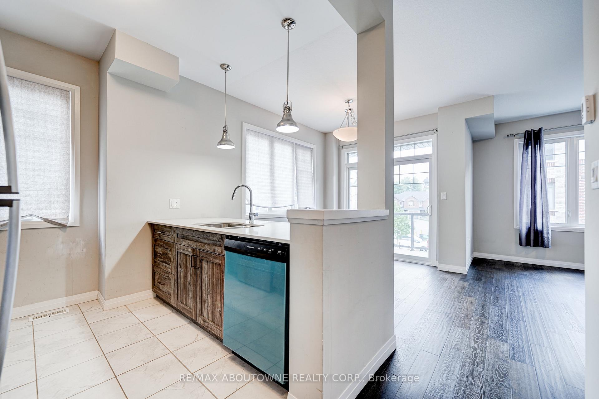 Photo 14 of 19 Ritchie Lane, Hamilton, Meadowlands — HOMEH