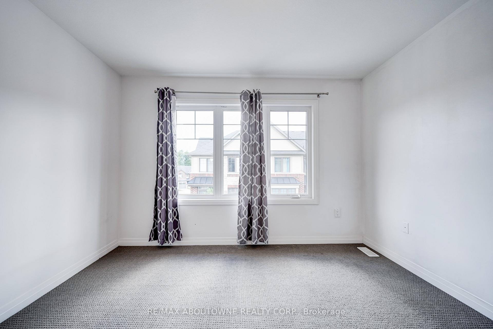 Photo 28 of 19 Ritchie Lane, Hamilton, Meadowlands — HOMEH