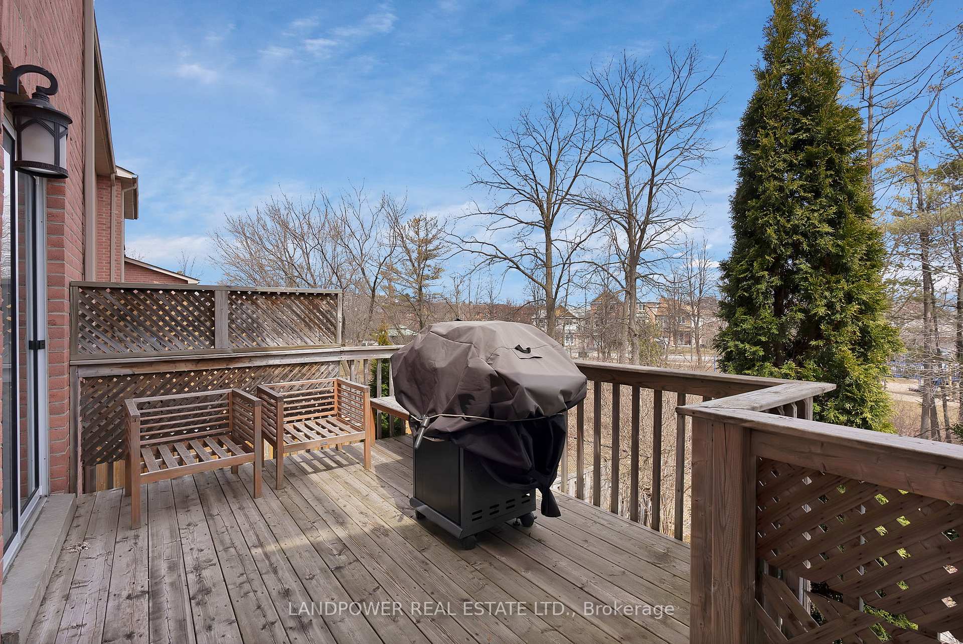 Photo 3 of 119 Rougehaven Way, Markham, Vinegar Hill — HOMEH