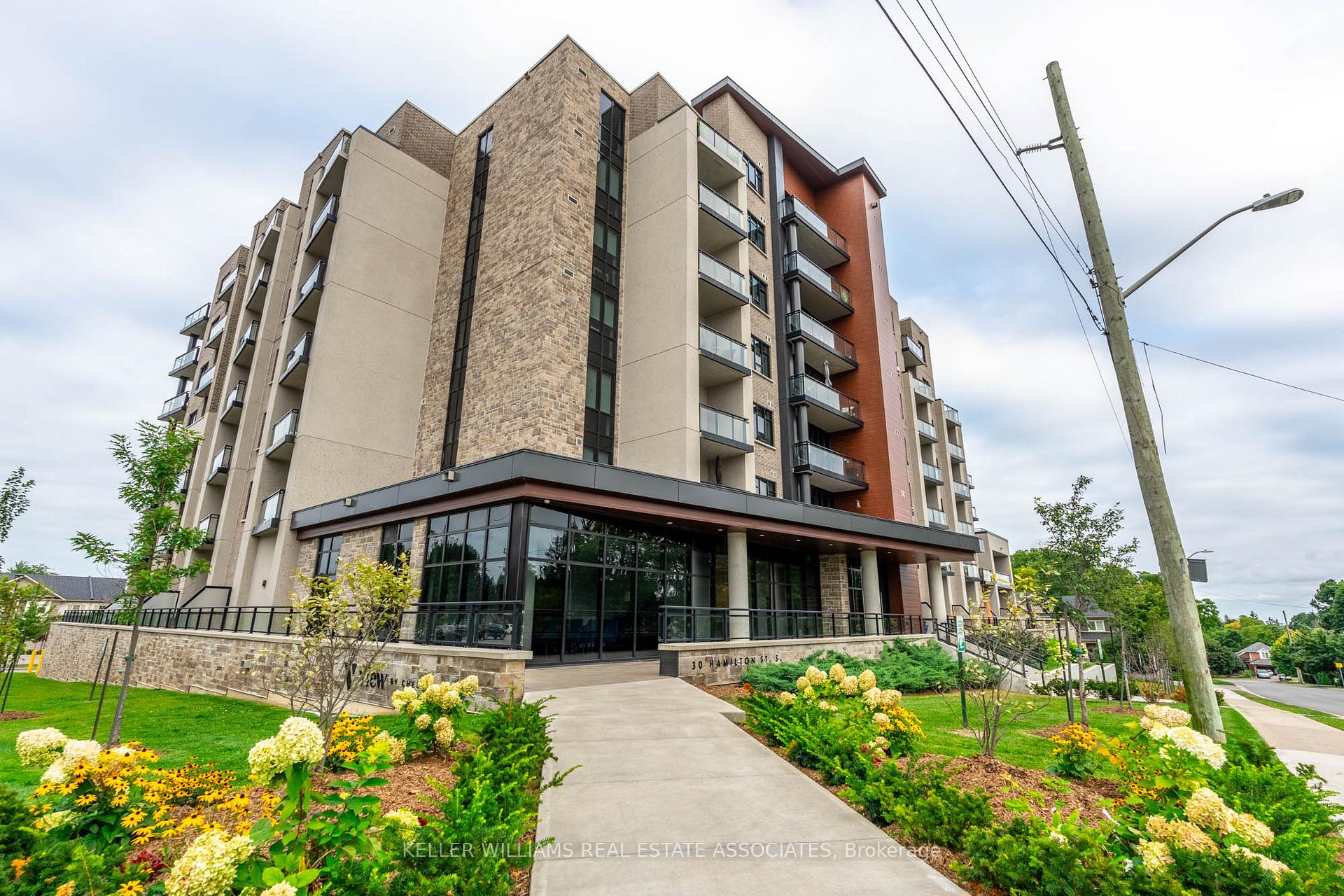Photo 1 of Unit 109, 30 Hamilton Street S, Hamilton, Waterdown — HOMEH