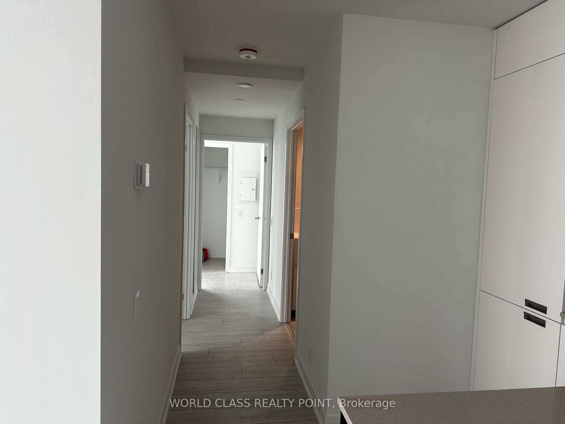 Photo 2 of Unit 1002, 39 Mary Street, Barrie, City Centre — HOMEH