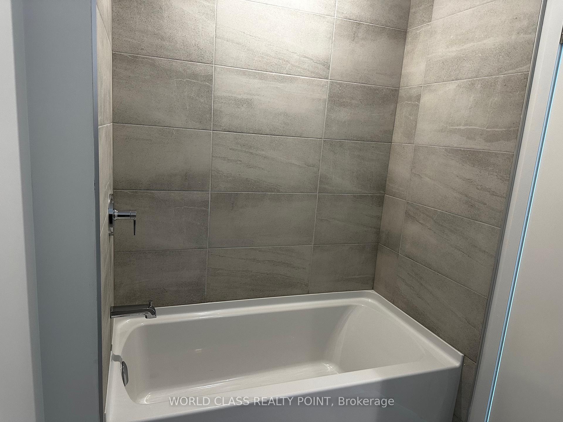Photo 10 of Unit 1002, 39 Mary Street, Barrie, City Centre — HOMEH