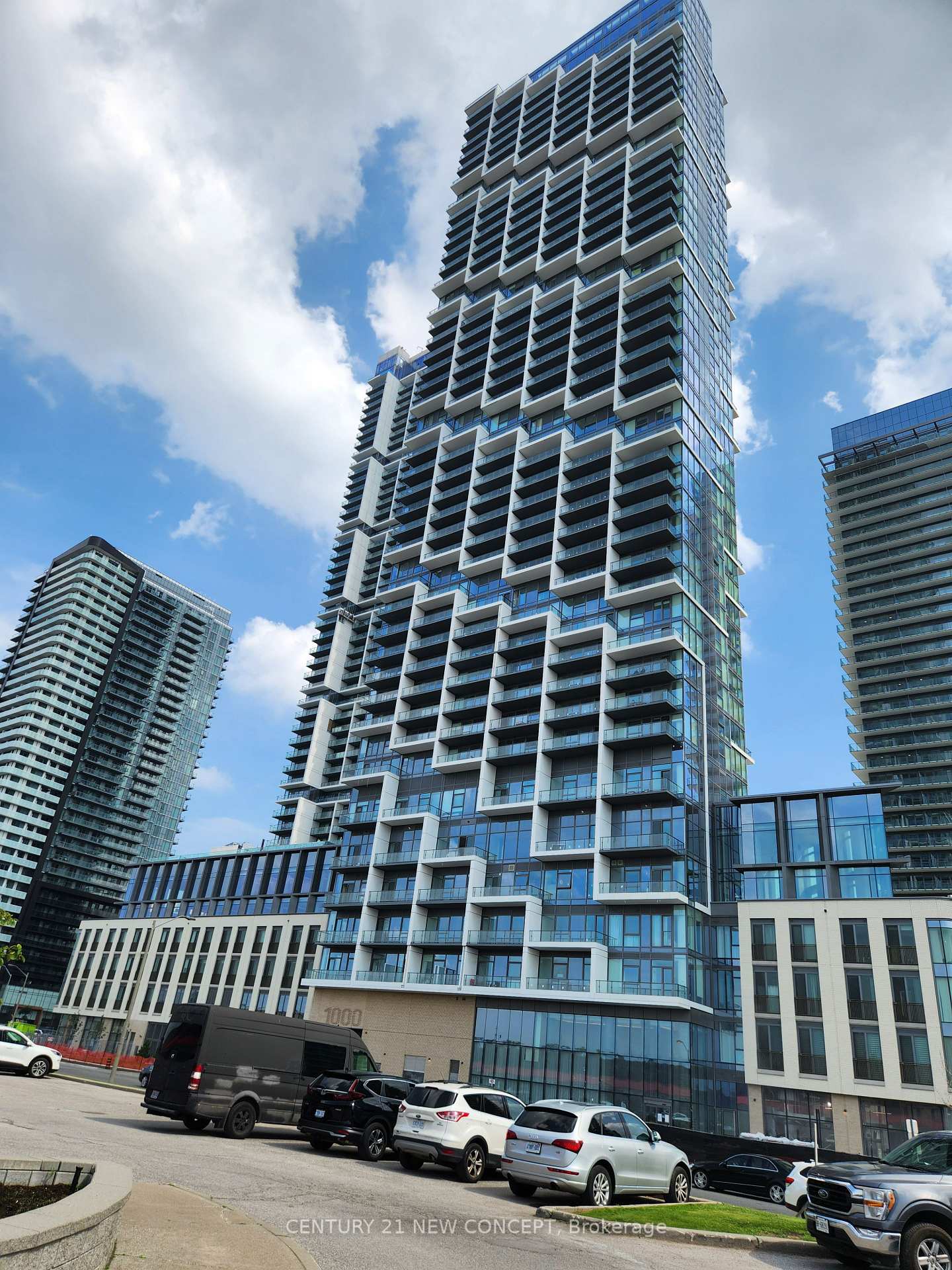 Front of Unit 1612, 1000 Portage Parkway