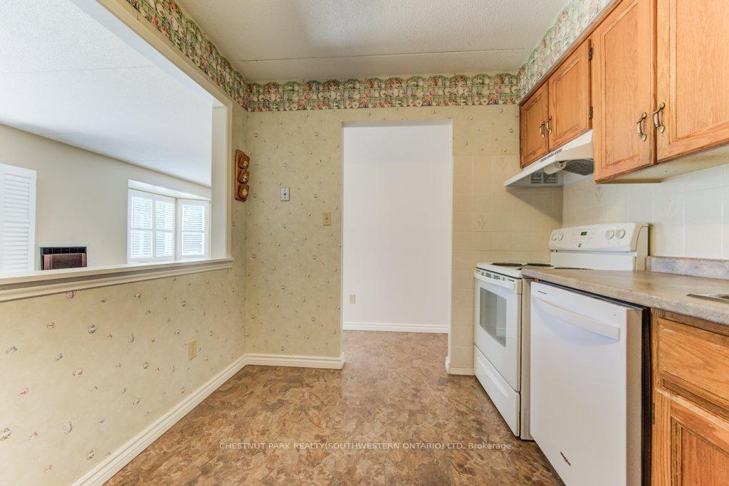 Photo 9 of Unit 204, 401 Erb Street W, Waterloo — HOMEH