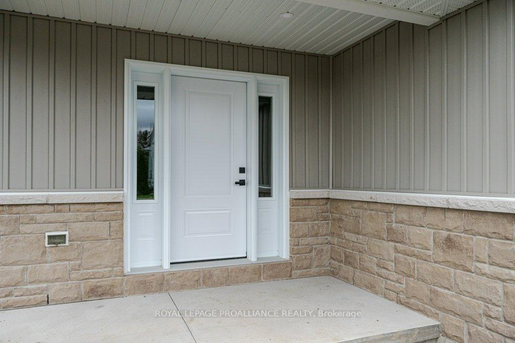 Photo 3 of 10 Aldersgate Drive, Belleville, Belleville Ward — HOMEH