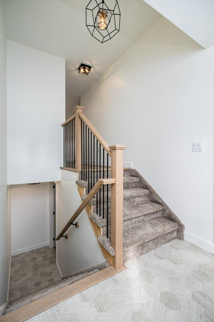 Photo 5 of 10 Aldersgate Drive, Belleville, Belleville Ward — HOMEH