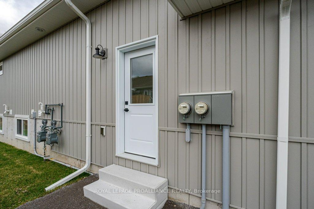 Photo 22 of 10 Aldersgate Drive, Belleville, Belleville Ward — HOMEH