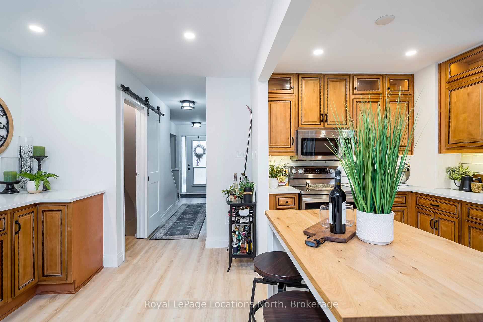 Photo 19 of 605 Tenth Street, Collingwood — HOMEH