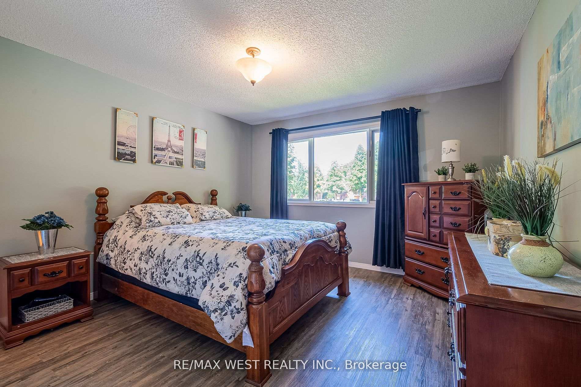 Photo 3 of 125 Riverview Road, New Tecumseth, Alliston — HOMEH