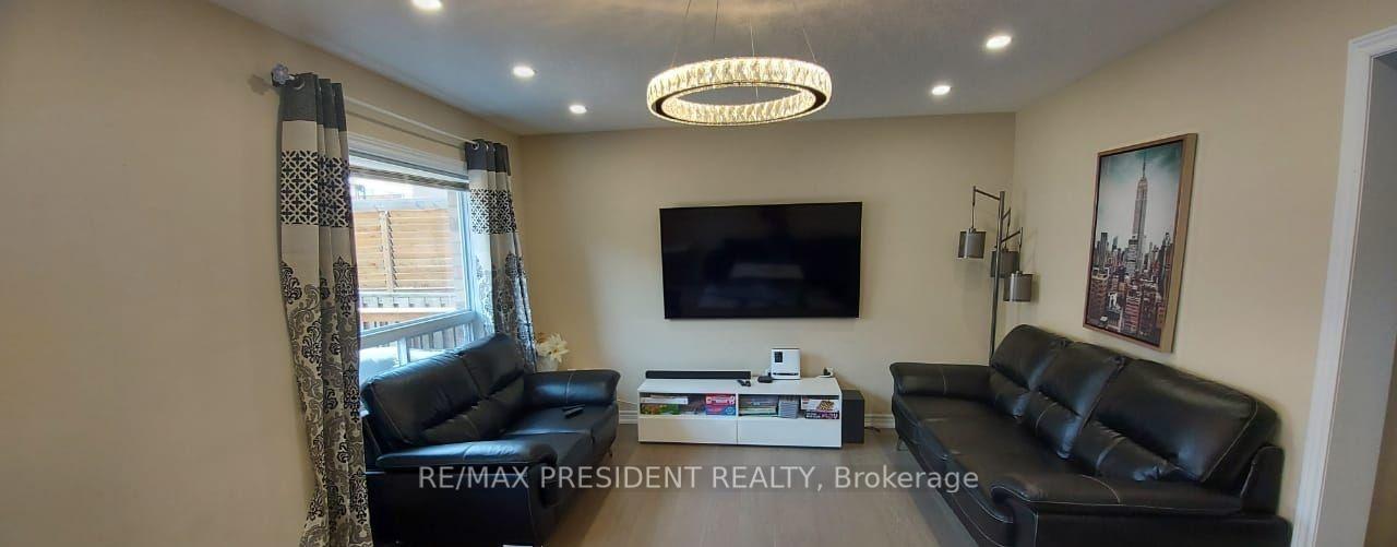 Photo 7 of 27 Oakes Crescent, Guelph, Grange Road — HOMEH
