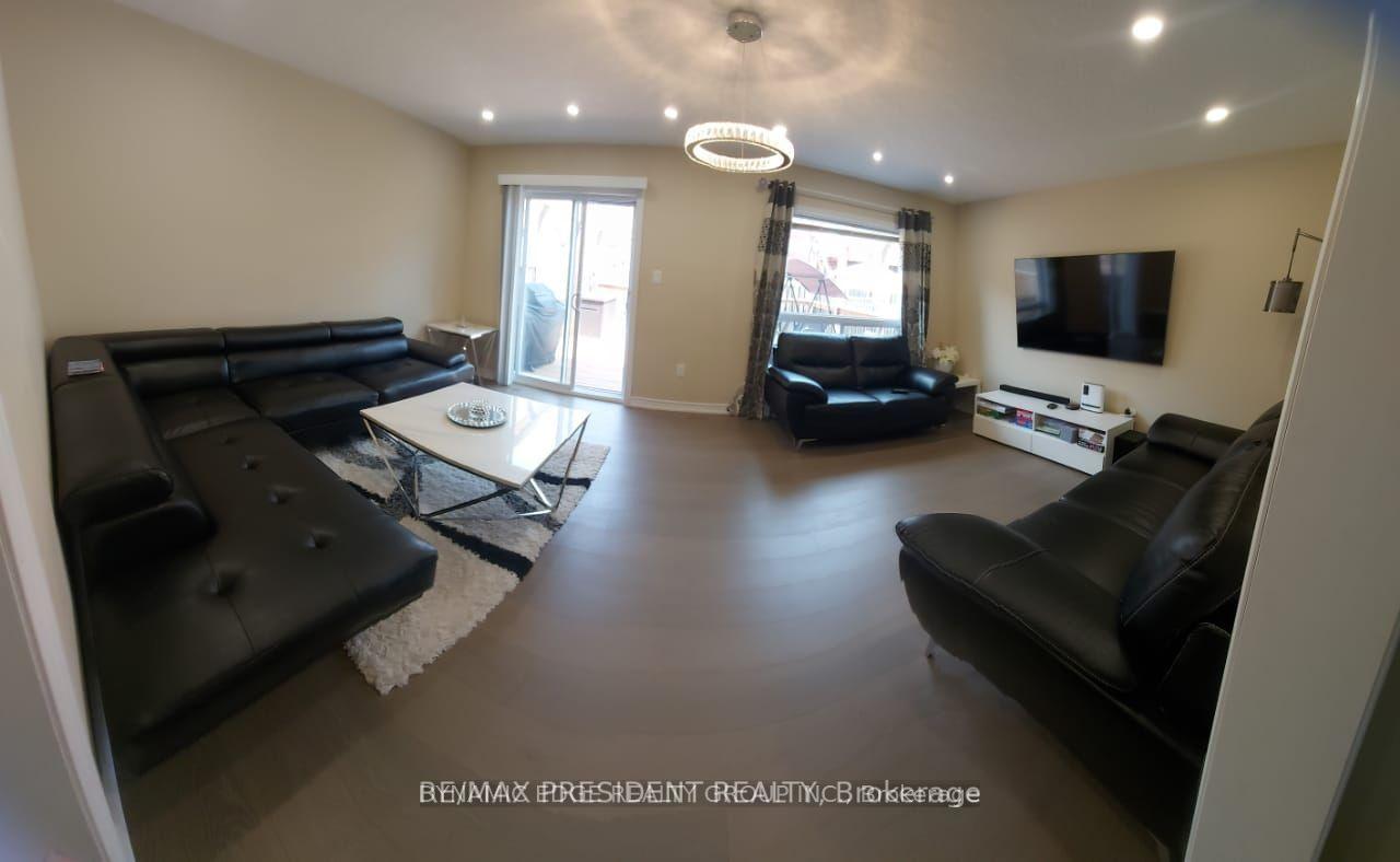 Photo 8 of 27 Oakes Crescent, Guelph, Grange Road — HOMEH