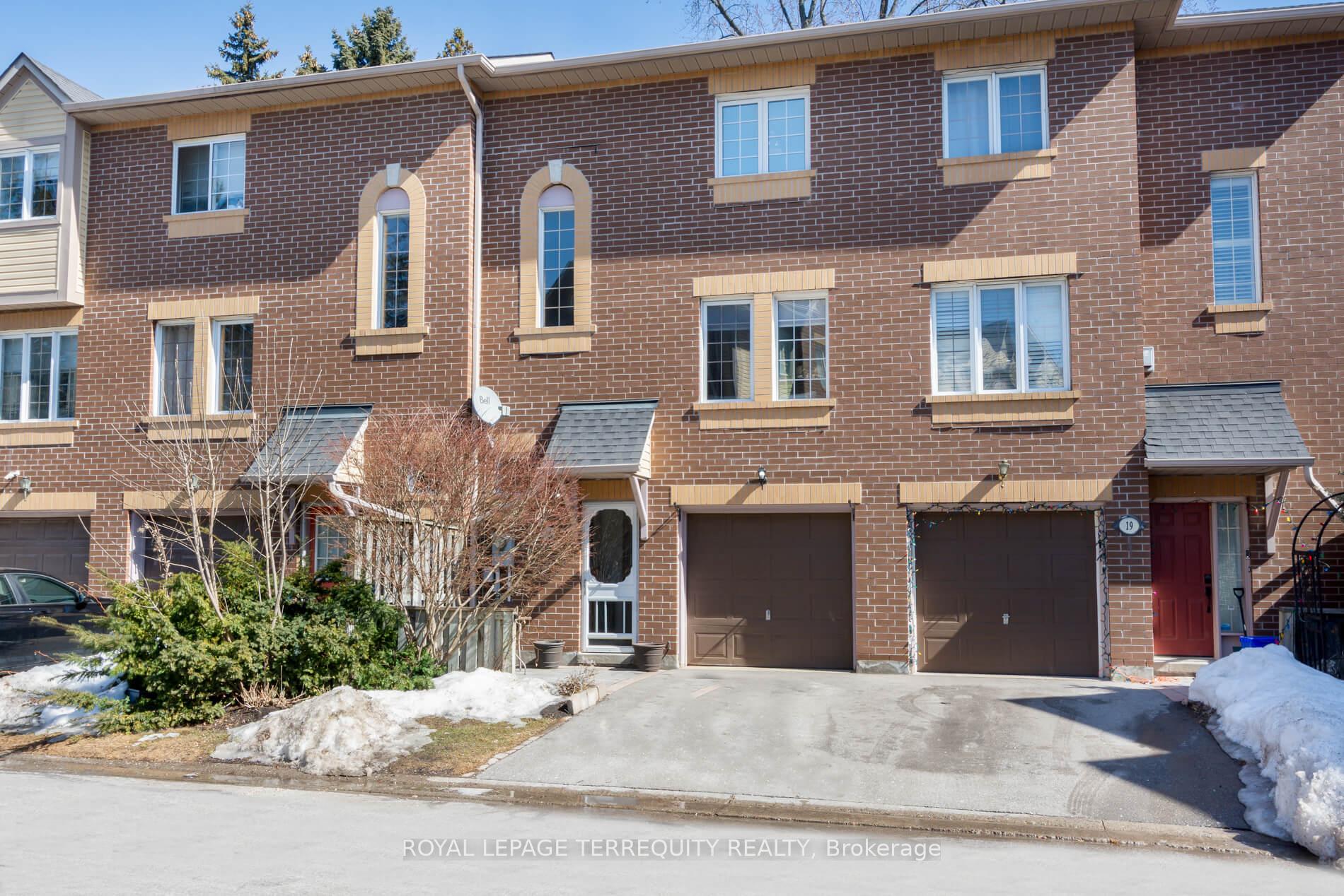 Photo 3 of Unit 20, 1735 Walnut Lane, Pickering, Town Centre — HOMEH