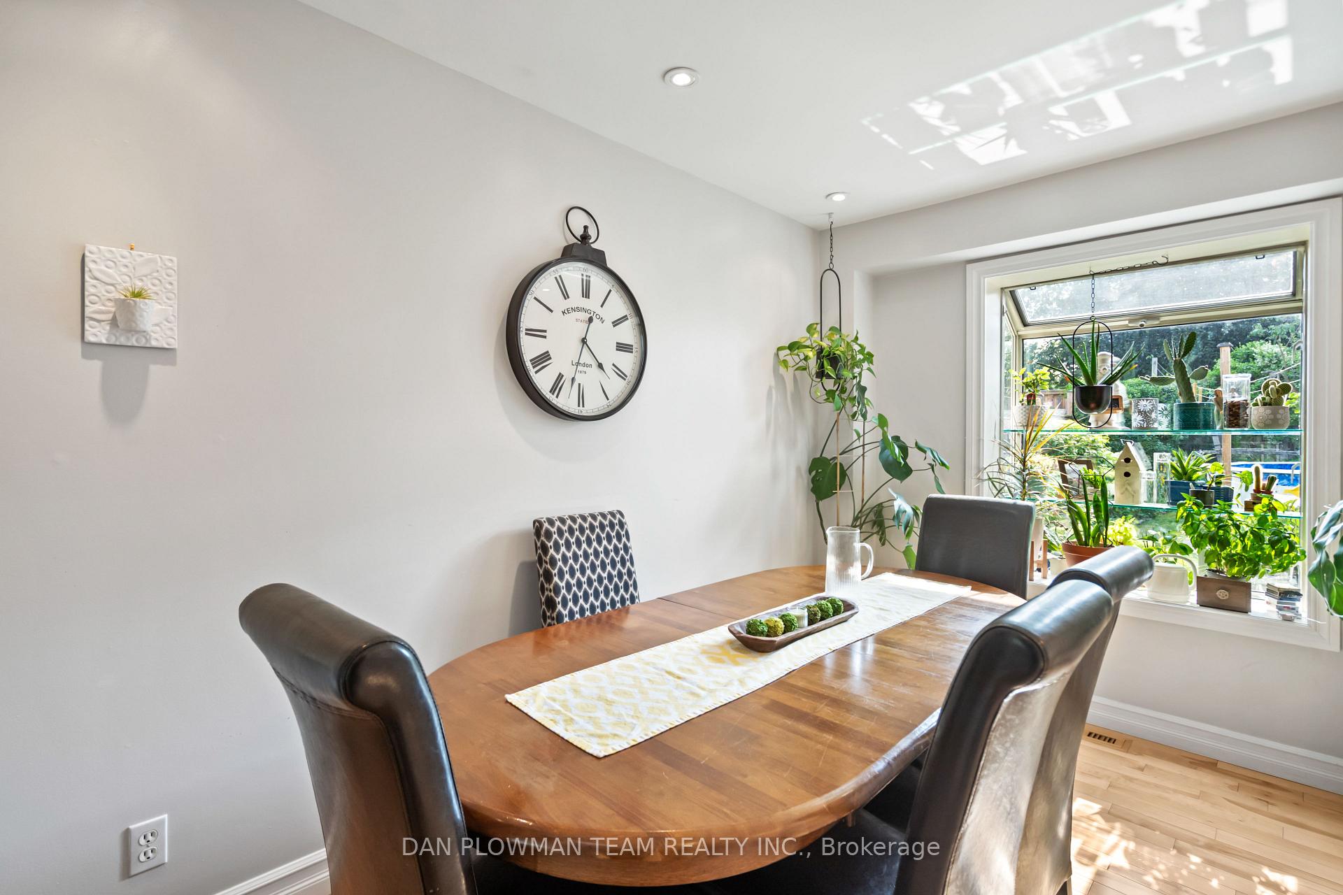 Photo 10 of 71 Barley Mill Crescent, Clarington, Bowmanville — HOMEH