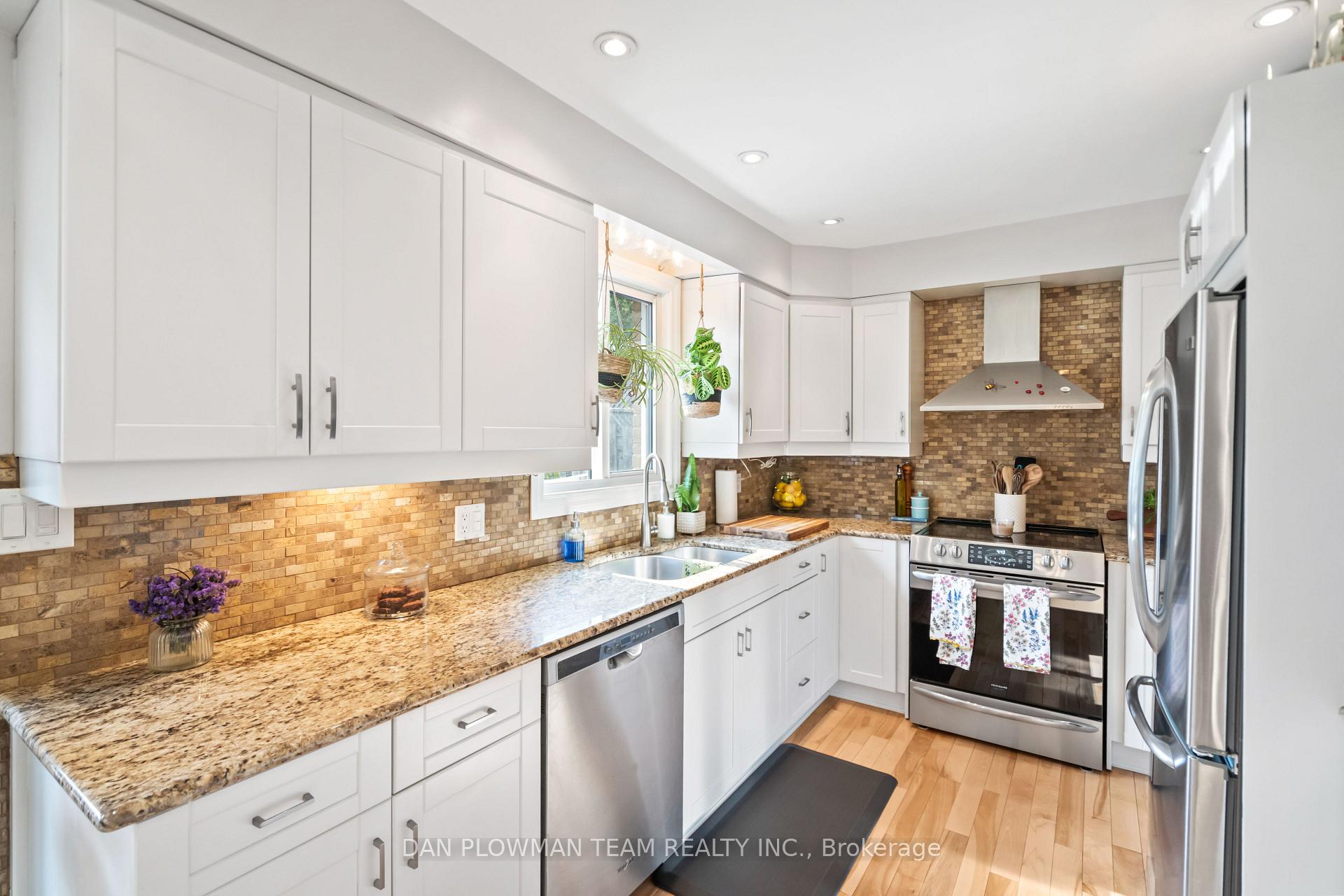 Photo 13 of 71 Barley Mill Crescent, Clarington, Bowmanville — HOMEH