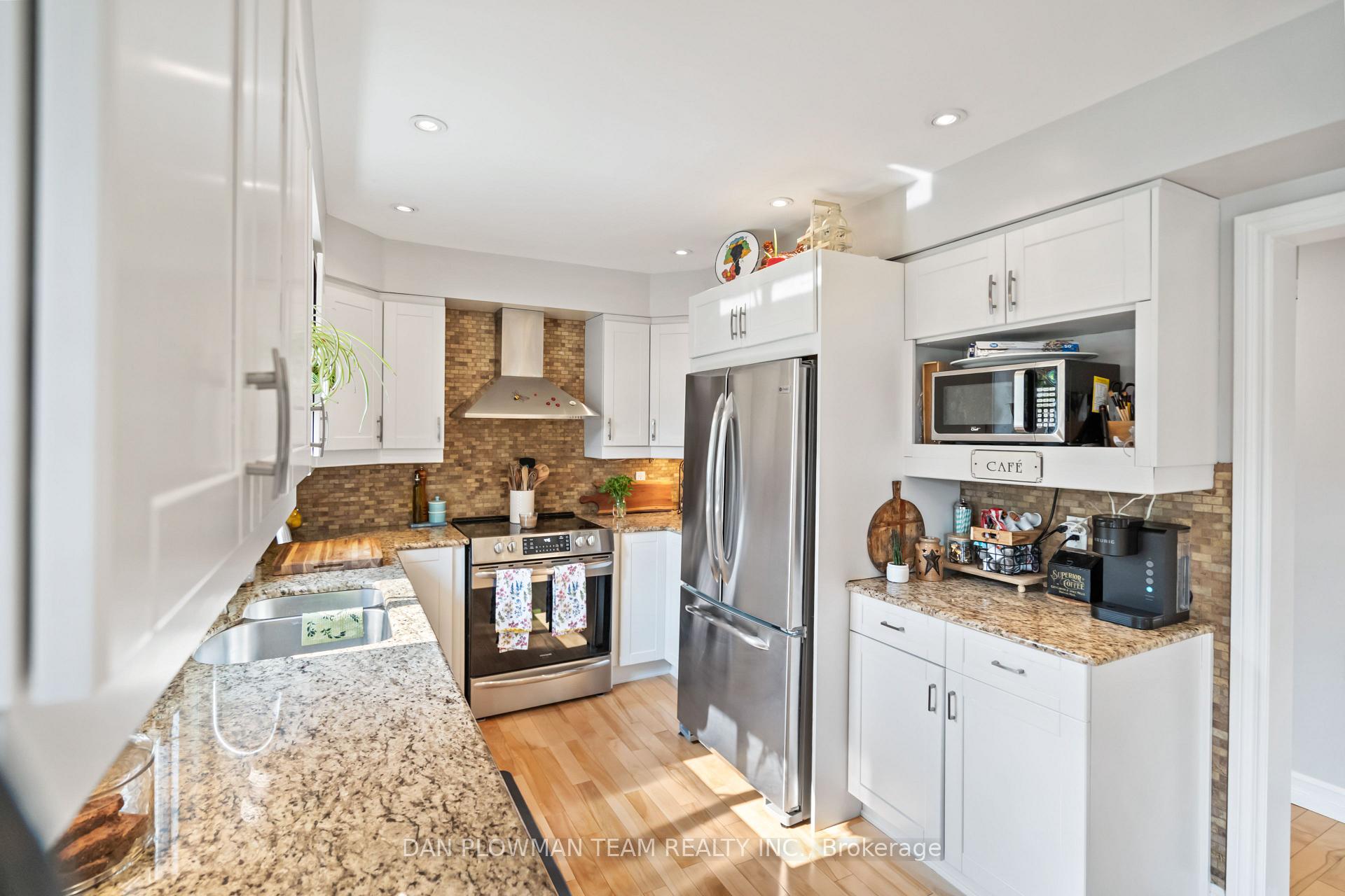 Photo 14 of 71 Barley Mill Crescent, Clarington, Bowmanville — HOMEH