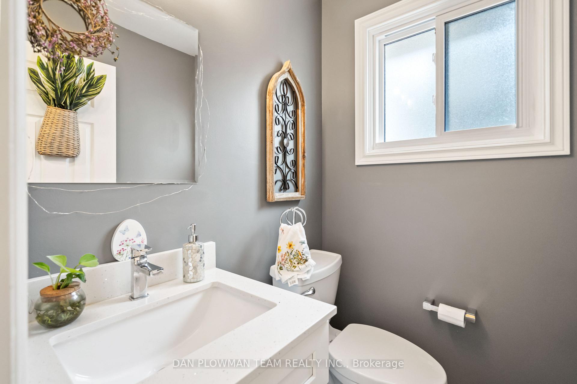 Photo 15 of 71 Barley Mill Crescent, Clarington, Bowmanville — HOMEH