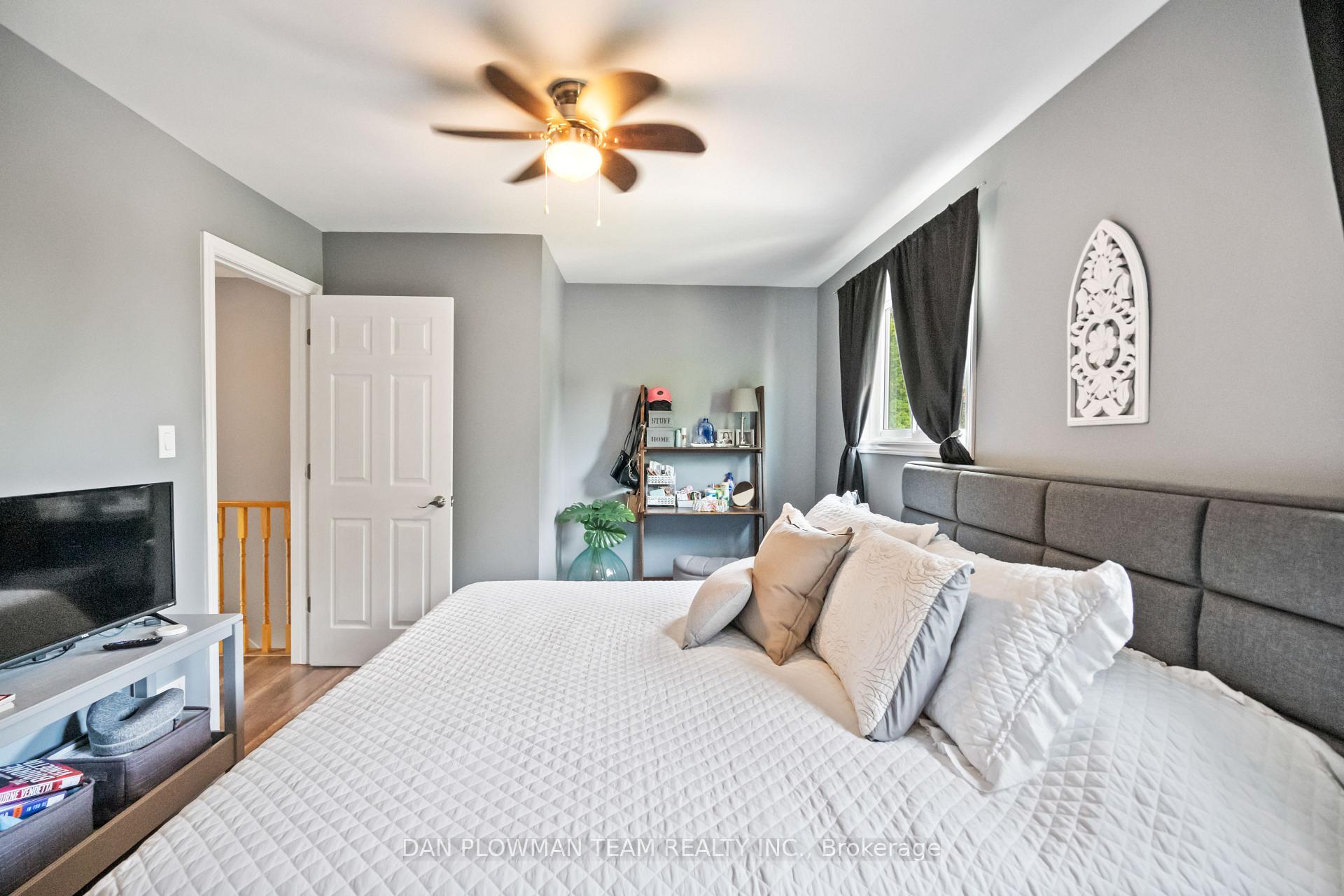Photo 18 of 71 Barley Mill Crescent, Clarington, Bowmanville — HOMEH