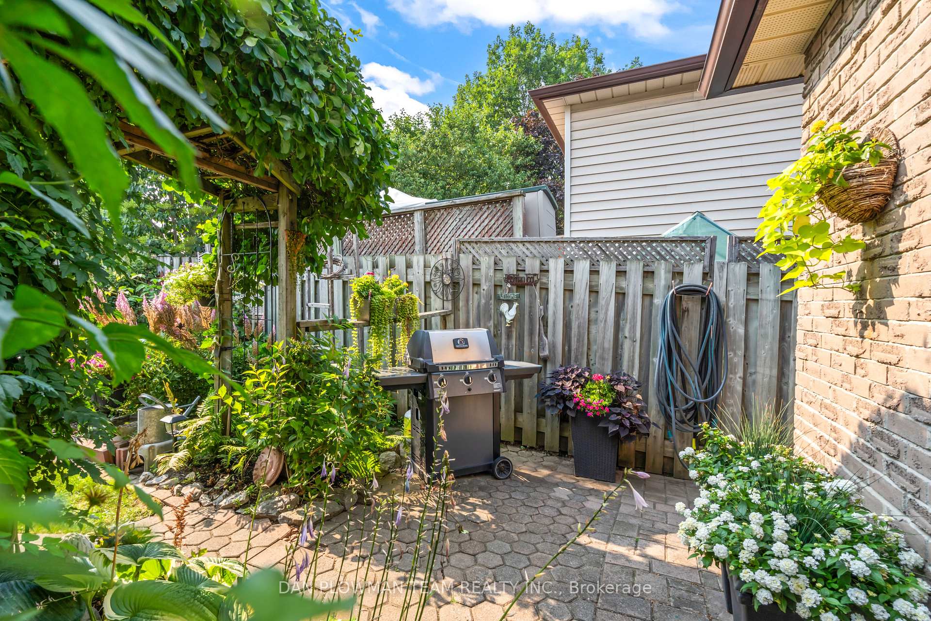 Photo 33 of 71 Barley Mill Crescent, Clarington, Bowmanville — HOMEH