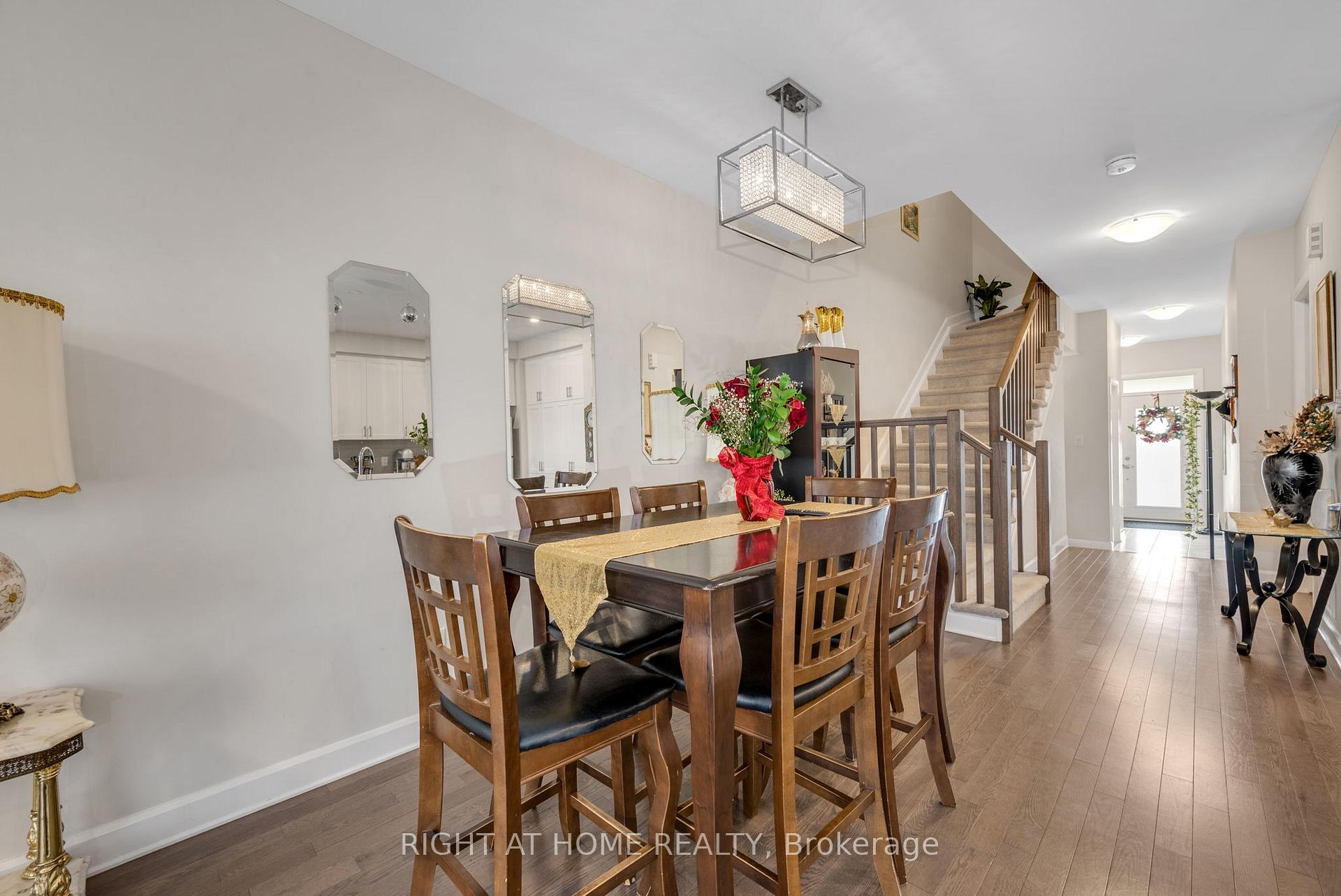 Photo 13 of 337 Barrett Farm Drive, Ottawa, Blossom Park/Kemp Park/Findlay Creek — HOMEH