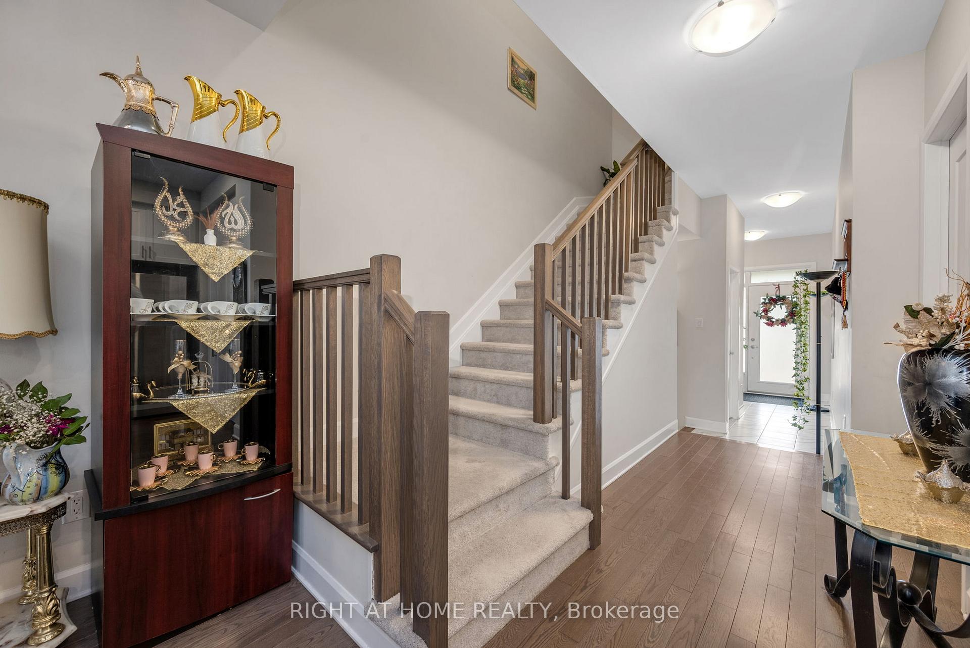 Photo 17 of 337 Barrett Farm Drive, Ottawa, Blossom Park/Kemp Park/Findlay Creek — HOMEH
