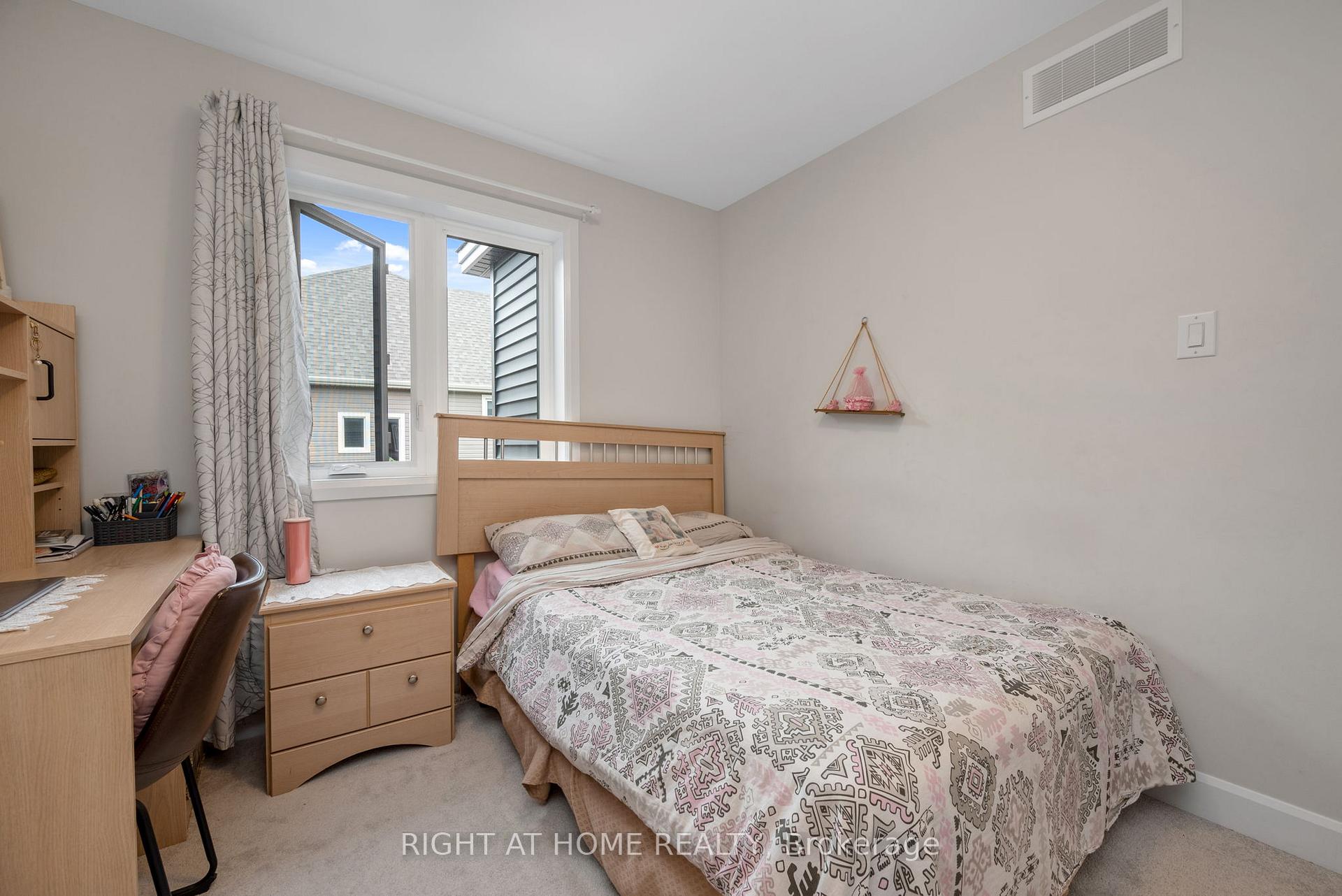 Photo 29 of 337 Barrett Farm Drive, Ottawa, Blossom Park/Kemp Park/Findlay Creek — HOMEH