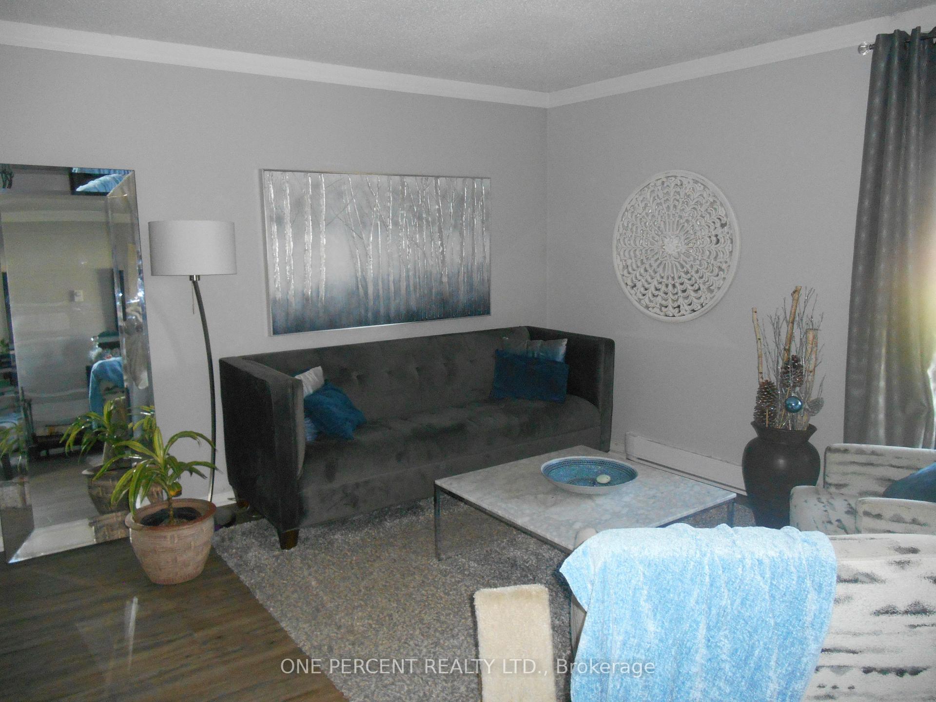 Photo 13 of Unit E4, 167 Edgehill Drive, Barrie, Edgehill Drive — HOMEH