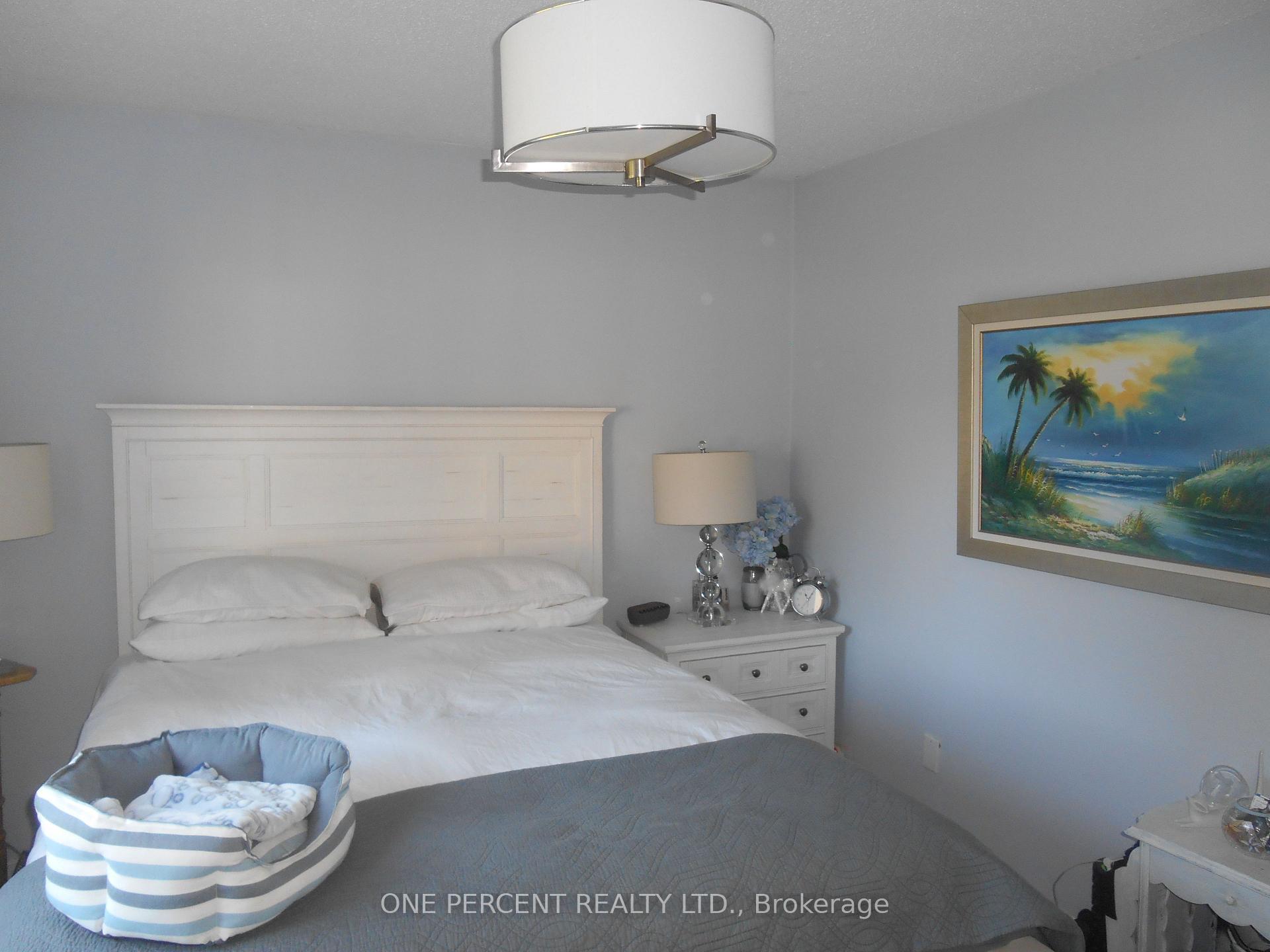 Photo 8 of Unit E4, 167 Edgehill Drive, Barrie, Edgehill Drive — HOMEH