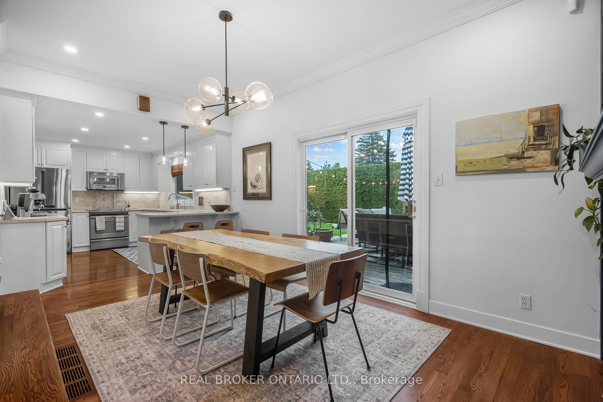 Photo 12 of 16 Langholm Crescent, Ottawa, Barrhaven - Pheasant Run — HOMEH