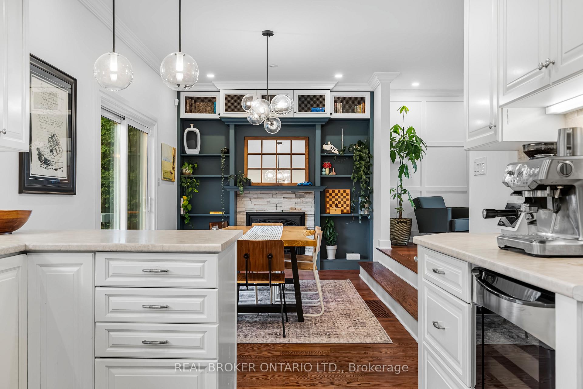 Photo 17 of 16 Langholm Crescent, Ottawa, Barrhaven - Pheasant Run — HOMEH