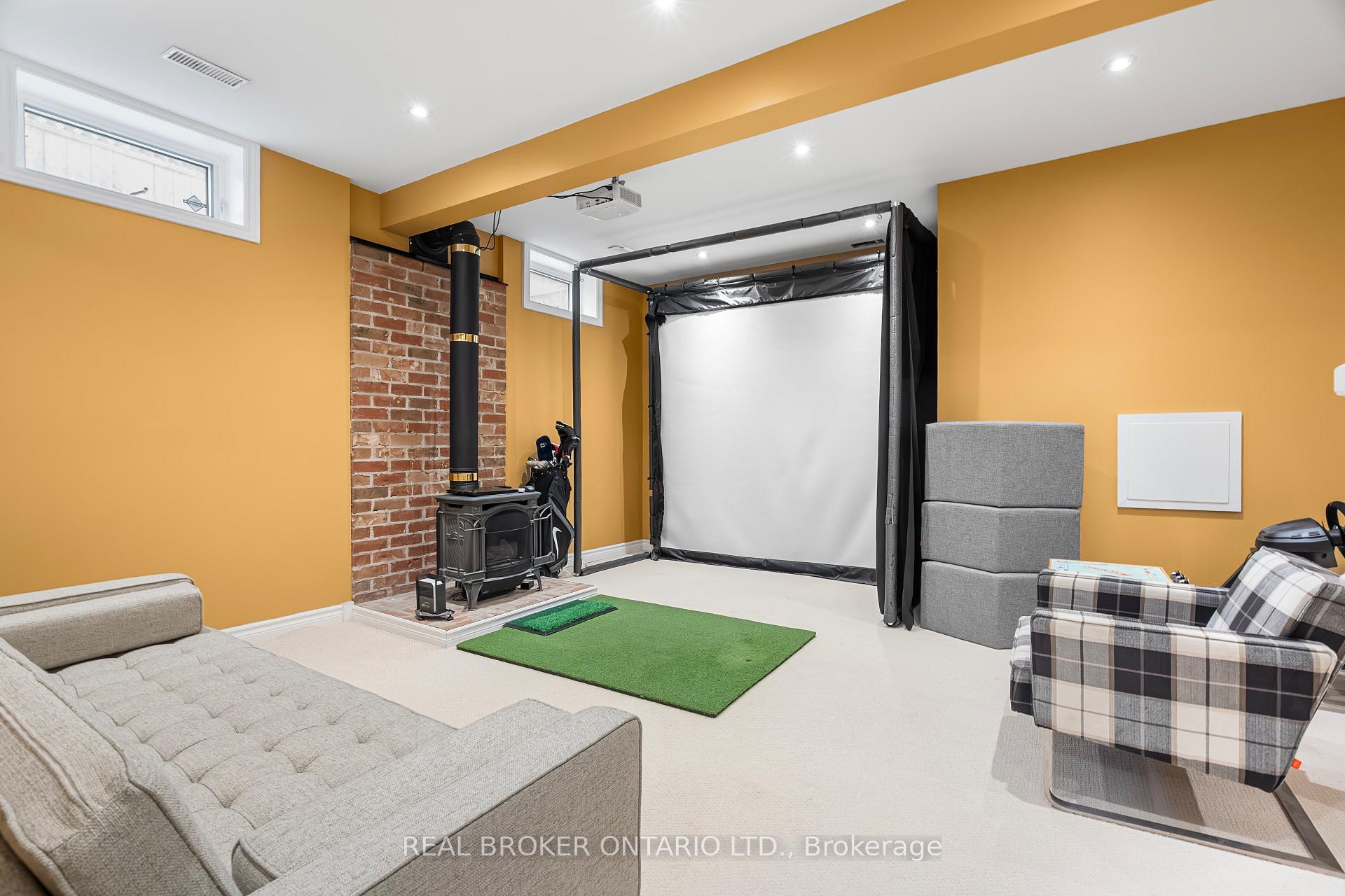 Photo 36 of 16 Langholm Crescent, Ottawa, Barrhaven - Pheasant Run — HOMEH