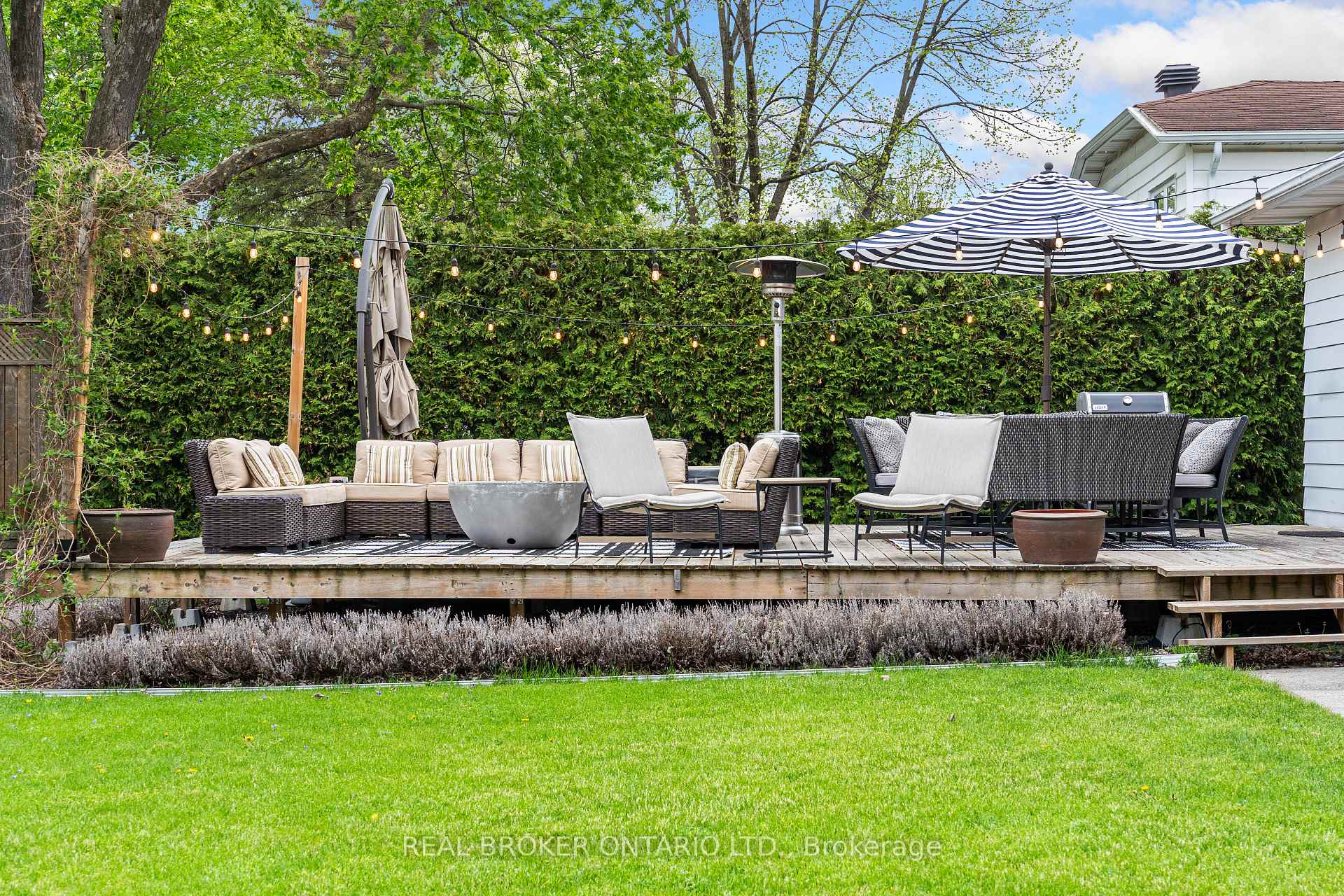 Photo 41 of 16 Langholm Crescent, Ottawa, Barrhaven - Pheasant Run — HOMEH