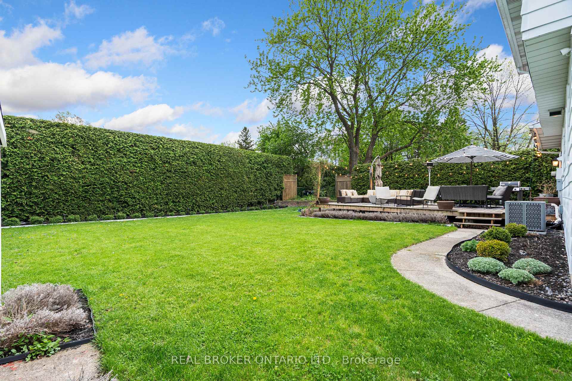 Photo 42 of 16 Langholm Crescent, Ottawa, Barrhaven - Pheasant Run — HOMEH