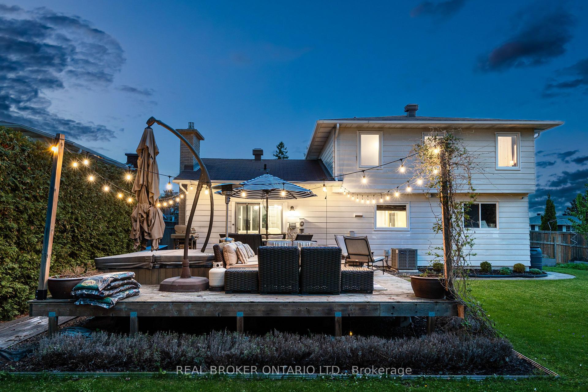 Photo 44 of 16 Langholm Crescent, Ottawa, Barrhaven - Pheasant Run — HOMEH