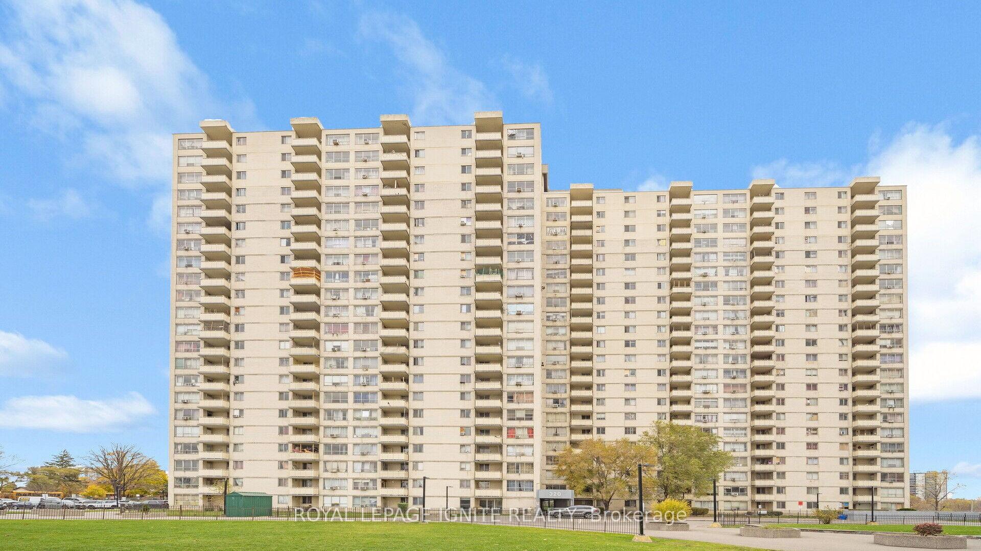 Photo 8 of Unit 810, 320 Dixon Road, Etobicoke, Kingsview Village-The Westway — HOMEH