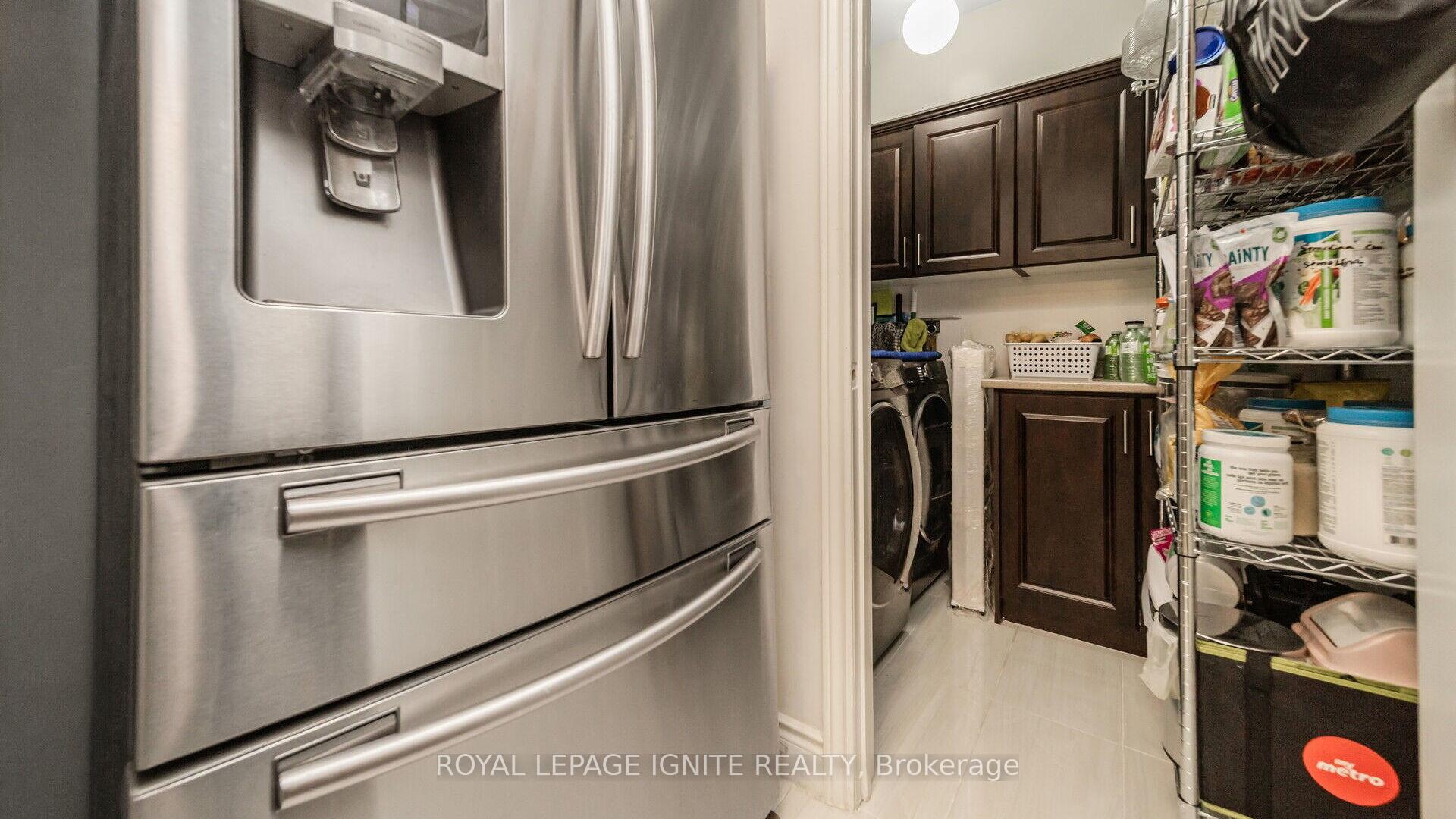 Photo 19 of Unit 810, 320 Dixon Road, Etobicoke, Kingsview Village-The Westway — HOMEH