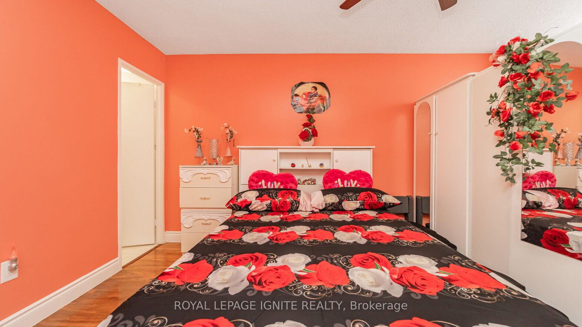Photo 43 of Unit 810, 320 Dixon Road, Etobicoke, Kingsview Village-The Westway — HOMEH