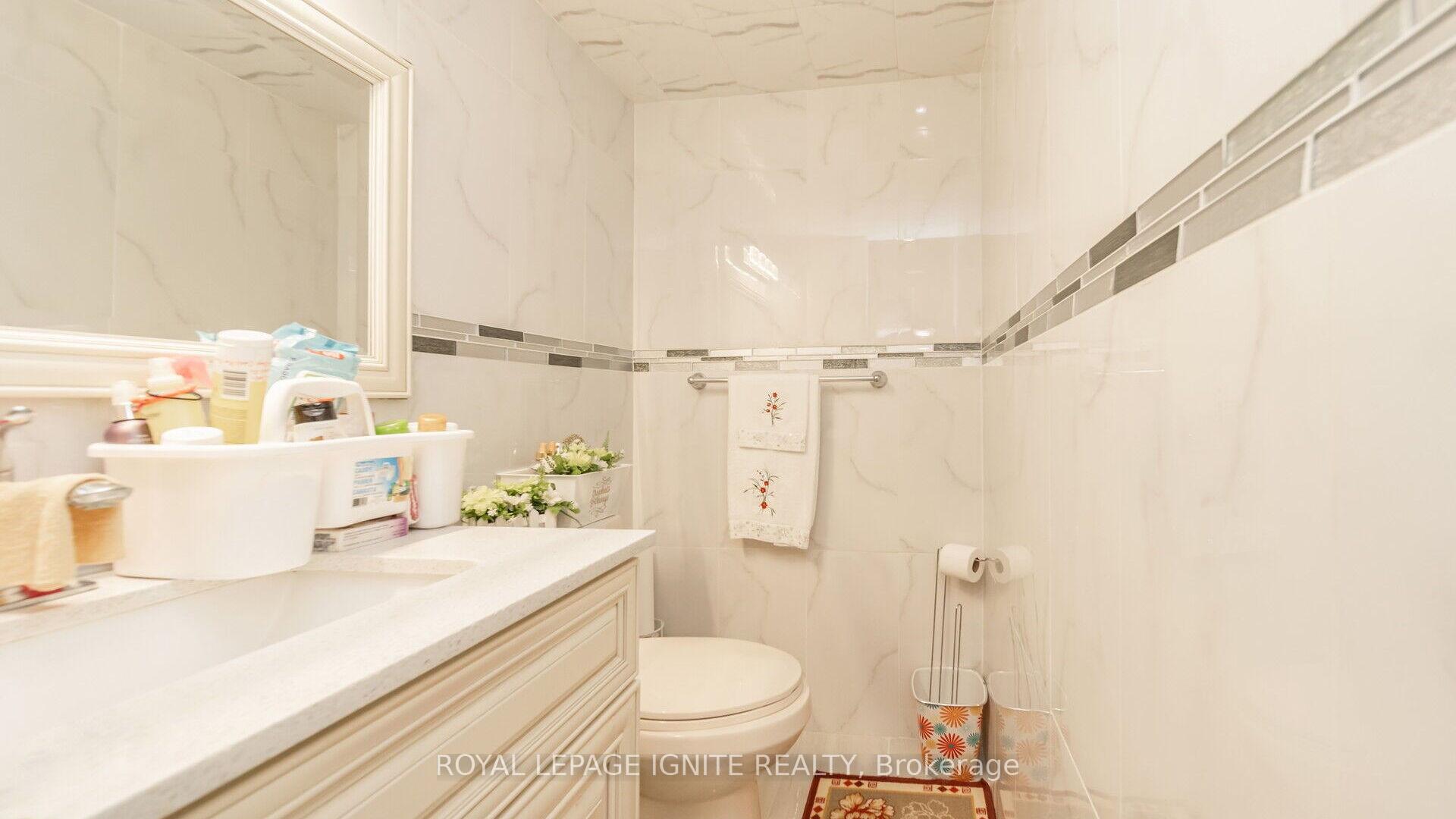 Photo 31 of Unit 810, 320 Dixon Road, Etobicoke, Kingsview Village-The Westway — HOMEH