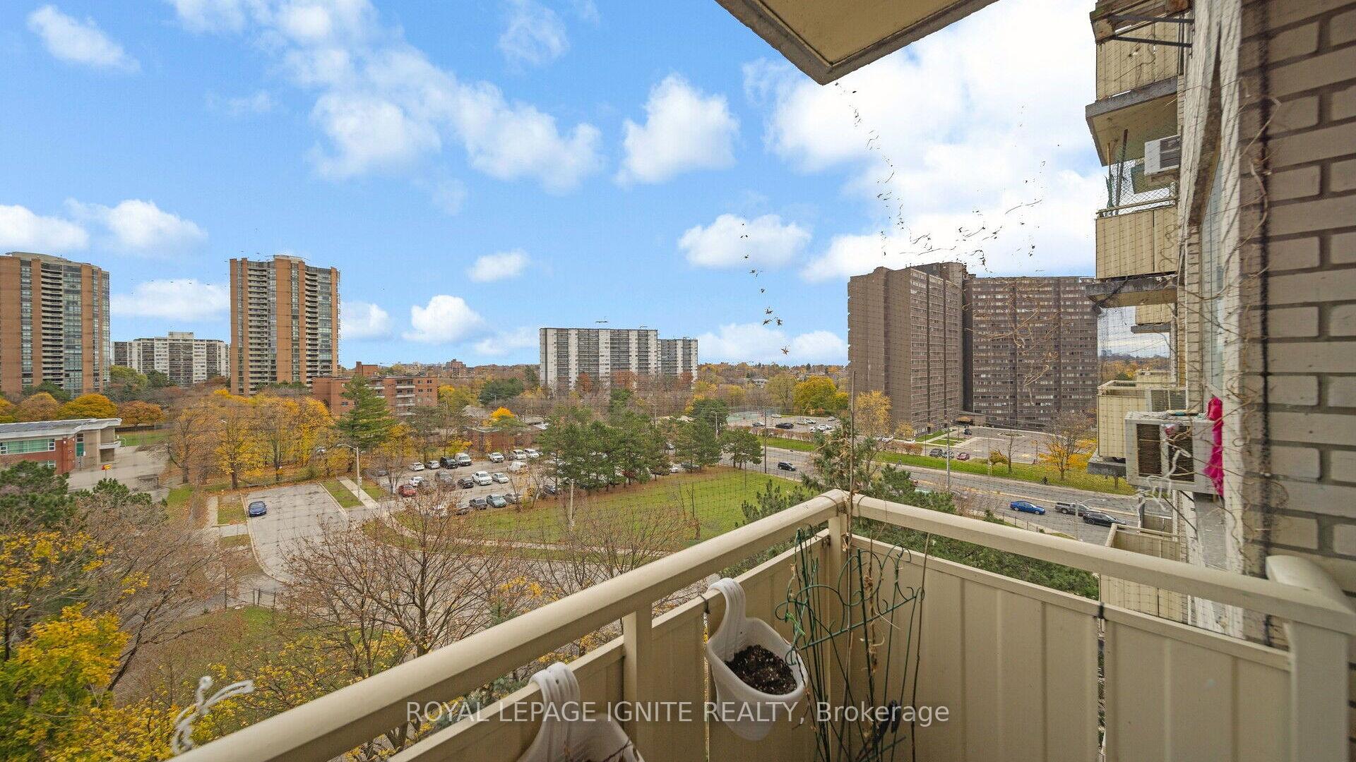 Photo 38 of Unit 810, 320 Dixon Road, Etobicoke, Kingsview Village-The Westway — HOMEH