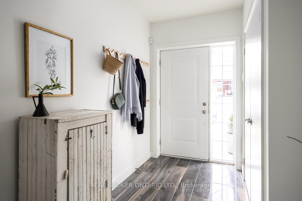 Photo 5 of 86 Augusta Street, Hamilton, Corktown — HOMEH