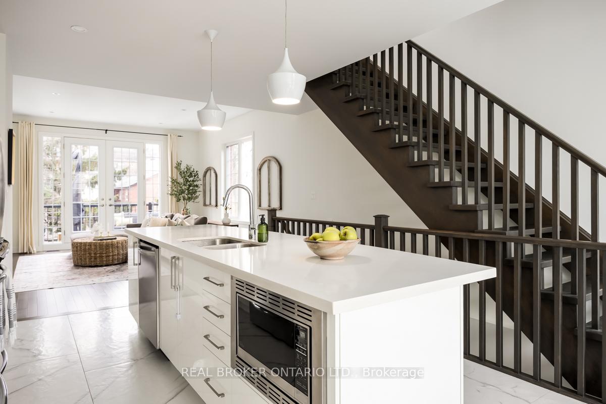 Photo 9 of 86 Augusta Street, Hamilton, Corktown — HOMEH